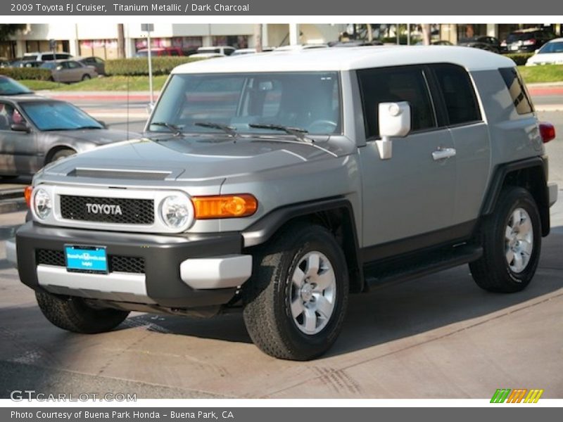 Titanium Metallic / Dark Charcoal 2009 Toyota FJ Cruiser