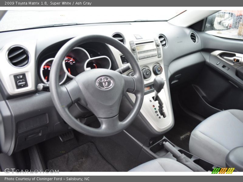 Super White / Ash Gray 2009 Toyota Matrix 1.8