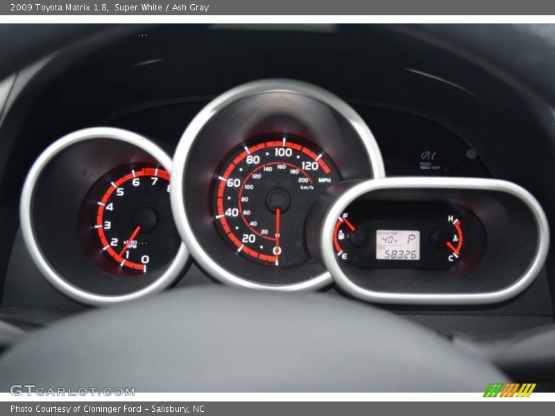 Super White / Ash Gray 2009 Toyota Matrix 1.8