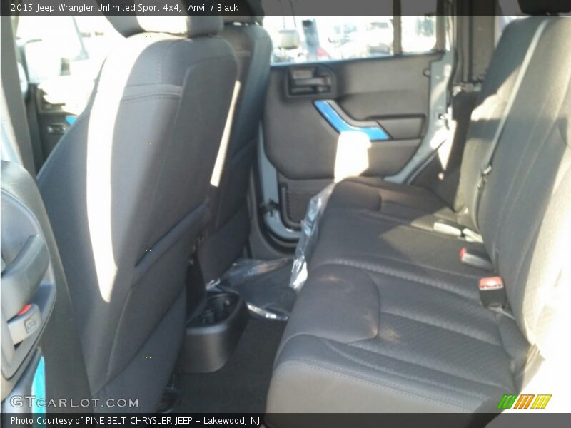 Anvil / Black 2015 Jeep Wrangler Unlimited Sport 4x4