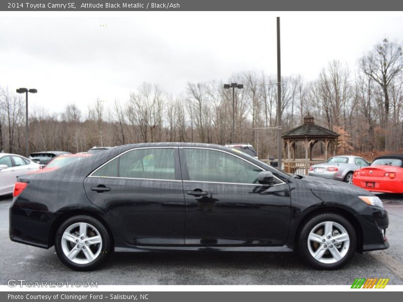 Attitude Black Metallic / Black/Ash 2014 Toyota Camry SE