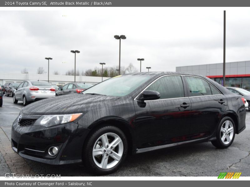 Attitude Black Metallic / Black/Ash 2014 Toyota Camry SE