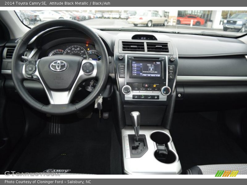 Attitude Black Metallic / Black/Ash 2014 Toyota Camry SE
