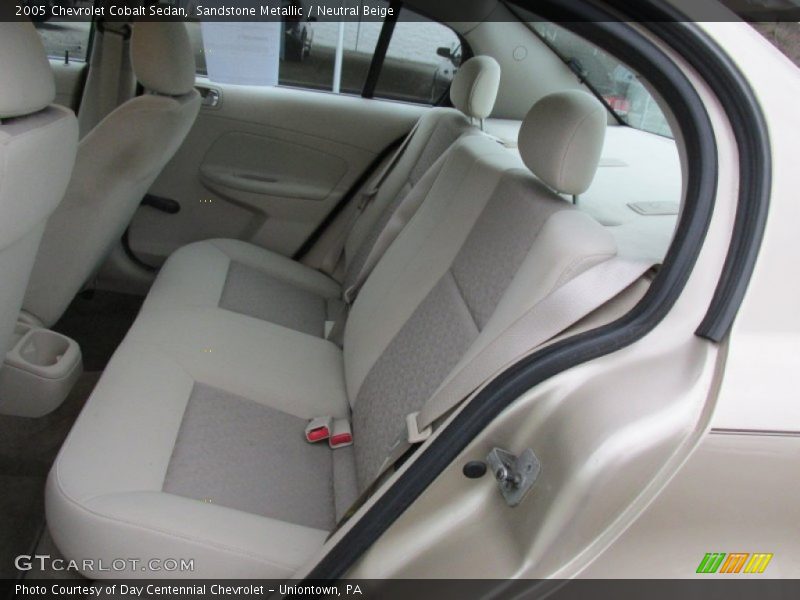 Sandstone Metallic / Neutral Beige 2005 Chevrolet Cobalt Sedan