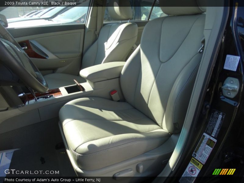 Black / Bisque 2009 Toyota Camry XLE