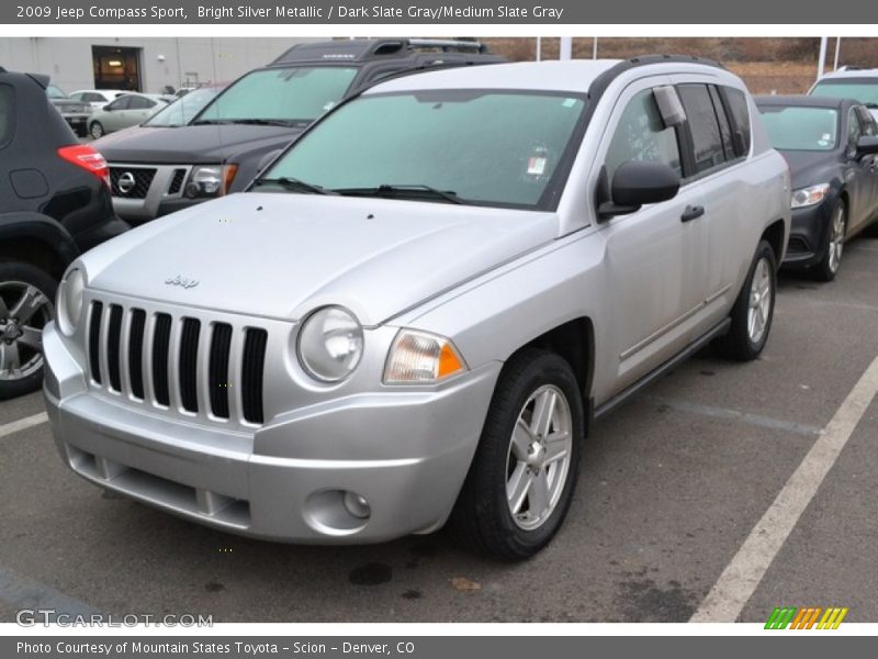 Front 3/4 View of 2009 Compass Sport