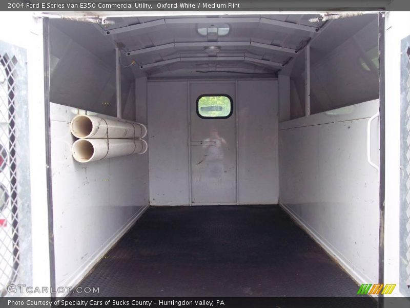 Oxford White / Medium Flint 2004 Ford E Series Van E350 Commercial Utility