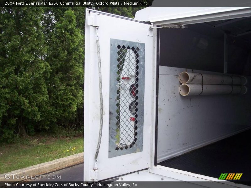 Oxford White / Medium Flint 2004 Ford E Series Van E350 Commercial Utility