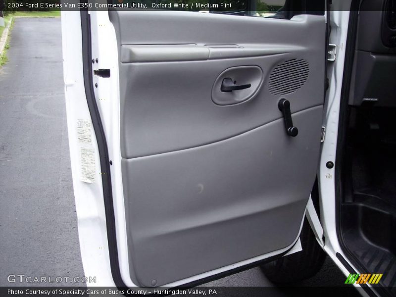Oxford White / Medium Flint 2004 Ford E Series Van E350 Commercial Utility