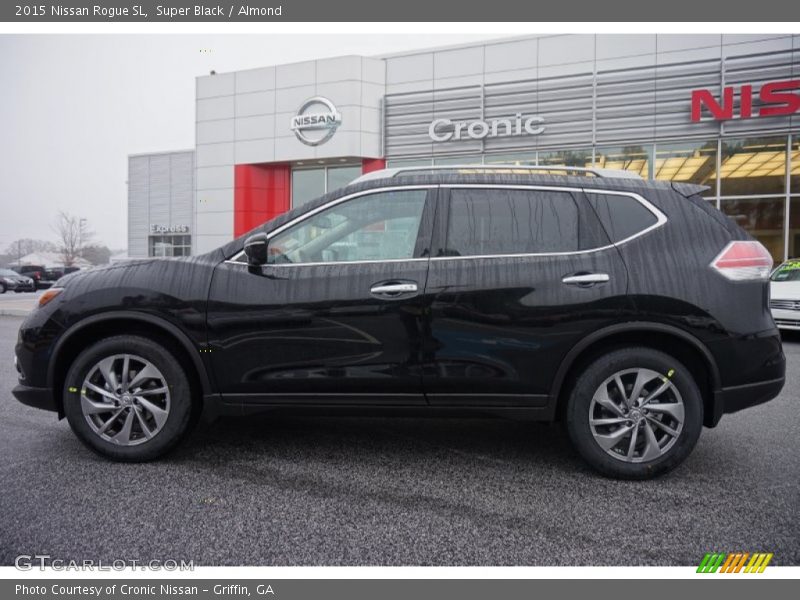 Super Black / Almond 2015 Nissan Rogue SL