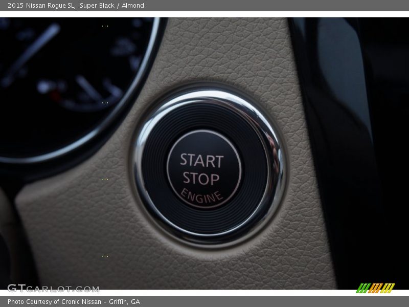 Super Black / Almond 2015 Nissan Rogue SL