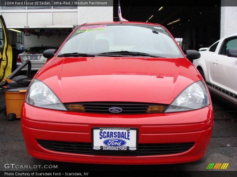 Infra-Red / Medium Parchment 2004 Ford Focus SE Sedan