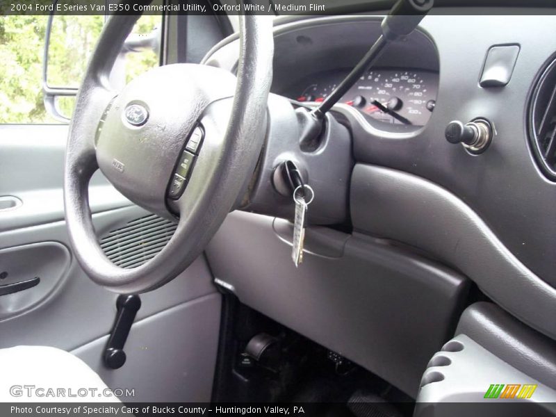 Oxford White / Medium Flint 2004 Ford E Series Van E350 Commercial Utility