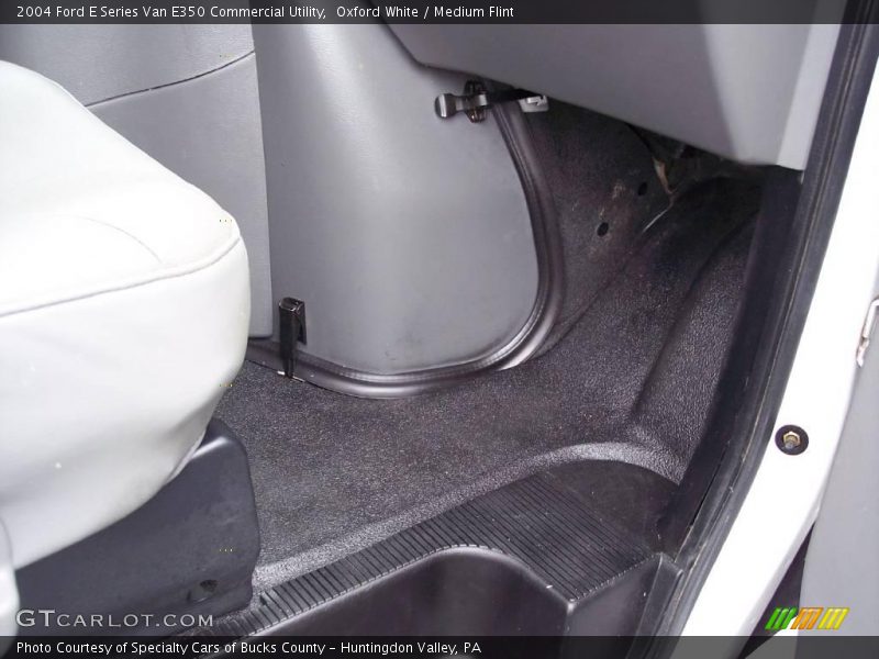 Oxford White / Medium Flint 2004 Ford E Series Van E350 Commercial Utility