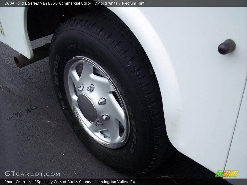 Oxford White / Medium Flint 2004 Ford E Series Van E350 Commercial Utility