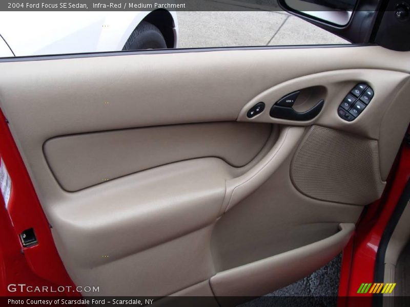 Infra-Red / Medium Parchment 2004 Ford Focus SE Sedan