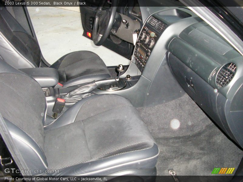 Black Onyx / Black 2003 Lexus IS 300 Sedan