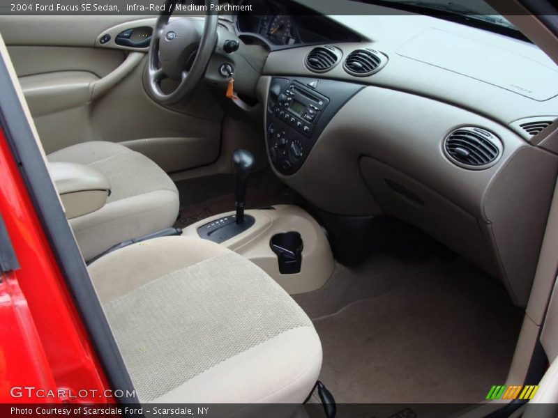 Infra-Red / Medium Parchment 2004 Ford Focus SE Sedan