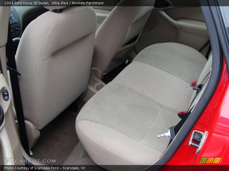 Infra-Red / Medium Parchment 2004 Ford Focus SE Sedan