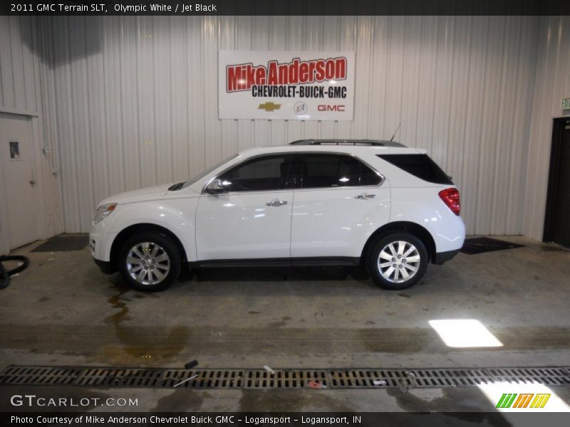 Olympic White / Jet Black 2011 GMC Terrain SLT