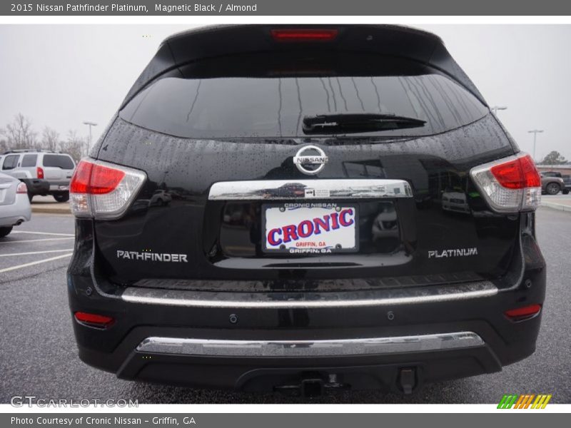 Magnetic Black / Almond 2015 Nissan Pathfinder Platinum
