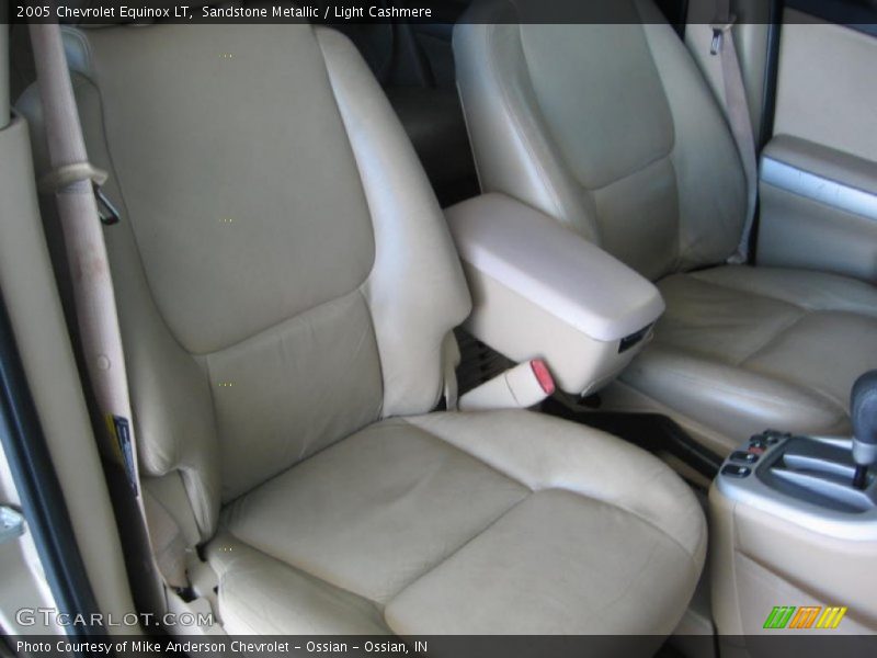 Sandstone Metallic / Light Cashmere 2005 Chevrolet Equinox LT