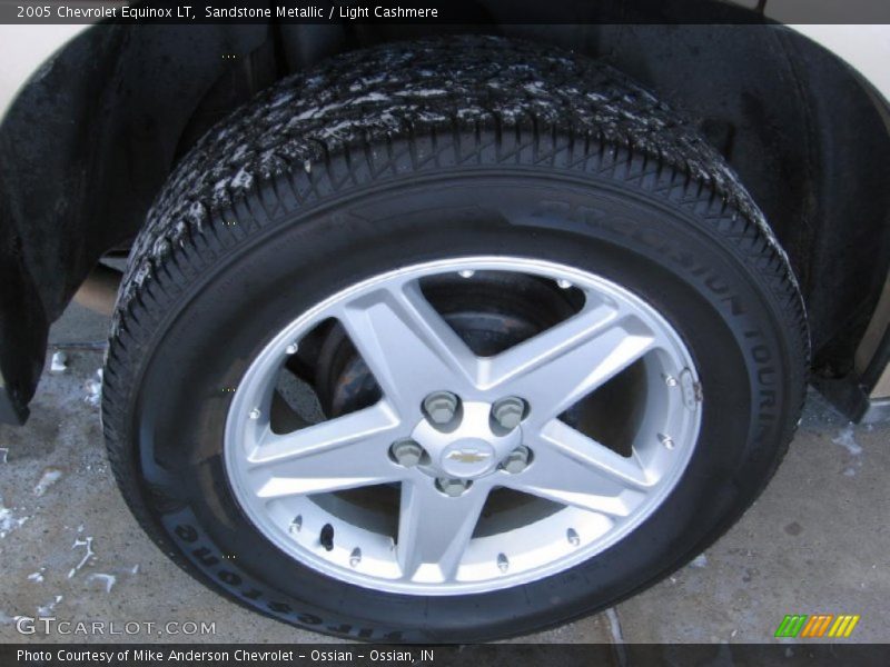 Sandstone Metallic / Light Cashmere 2005 Chevrolet Equinox LT