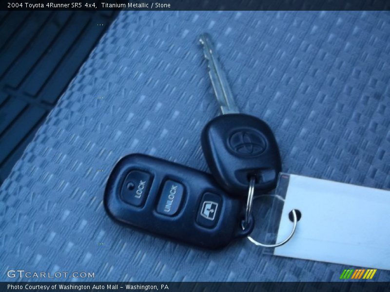 Titanium Metallic / Stone 2004 Toyota 4Runner SR5 4x4