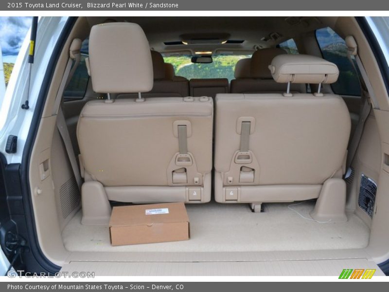  2015 Land Cruiser  Trunk