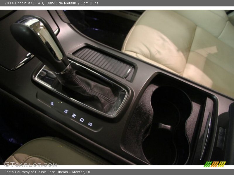 Dark Side Metallic / Light Dune 2014 Lincoln MKS FWD