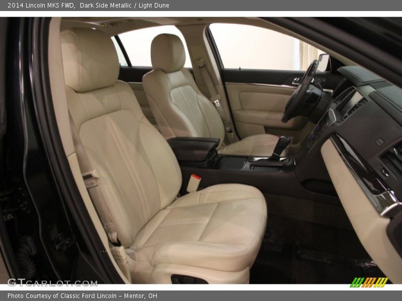 Dark Side Metallic / Light Dune 2014 Lincoln MKS FWD