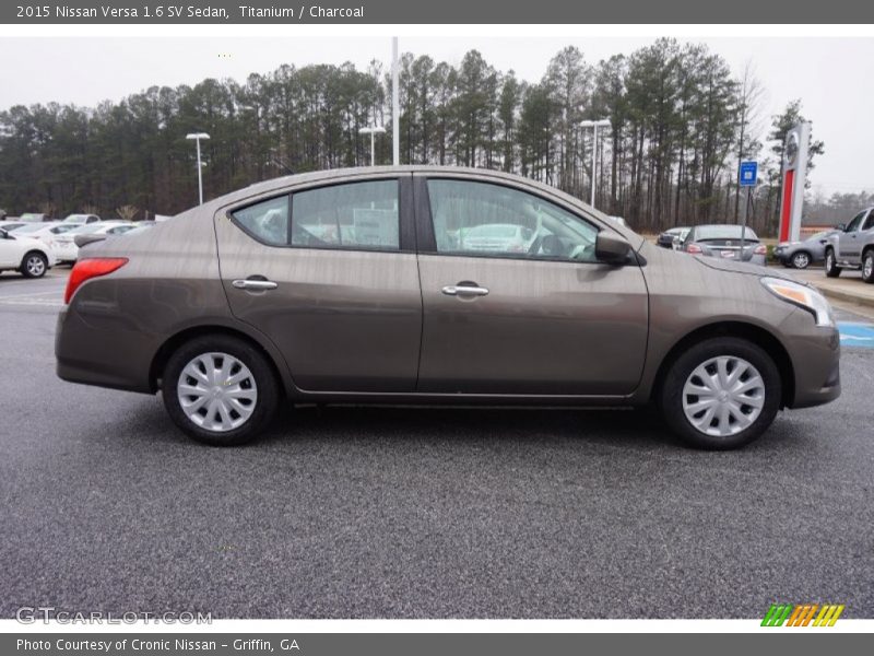 Titanium / Charcoal 2015 Nissan Versa 1.6 SV Sedan