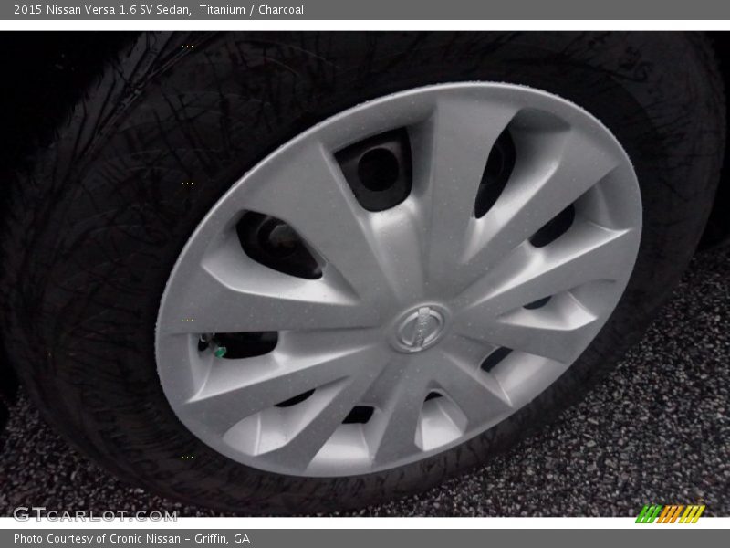 Titanium / Charcoal 2015 Nissan Versa 1.6 SV Sedan
