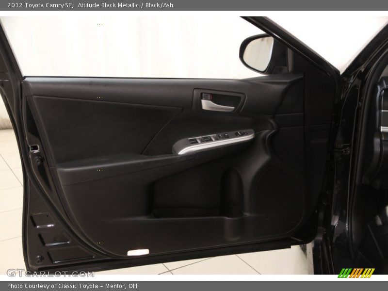 Attitude Black Metallic / Black/Ash 2012 Toyota Camry SE