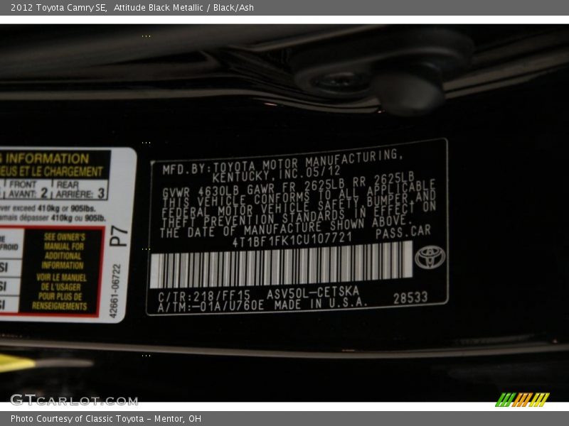 Attitude Black Metallic / Black/Ash 2012 Toyota Camry SE