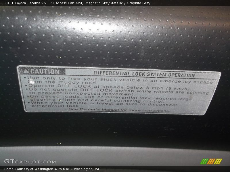 Magnetic Gray Metallic / Graphite Gray 2011 Toyota Tacoma V6 TRD Access Cab 4x4