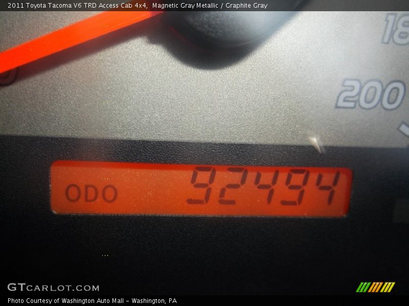 Magnetic Gray Metallic / Graphite Gray 2011 Toyota Tacoma V6 TRD Access Cab 4x4