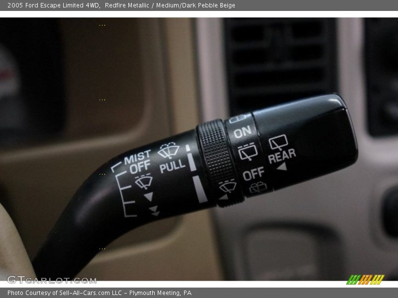 Redfire Metallic / Medium/Dark Pebble Beige 2005 Ford Escape Limited 4WD