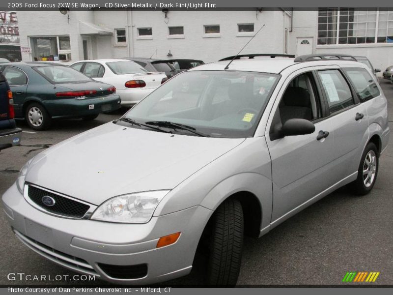 CD Silver Metallic / Dark Flint/Light Flint 2005 Ford Focus ZXW SE Wagon