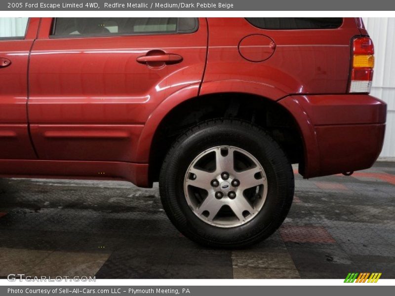 Redfire Metallic / Medium/Dark Pebble Beige 2005 Ford Escape Limited 4WD