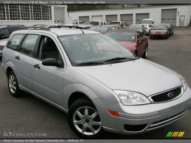 CD Silver Metallic / Dark Flint/Light Flint 2005 Ford Focus ZXW SE Wagon