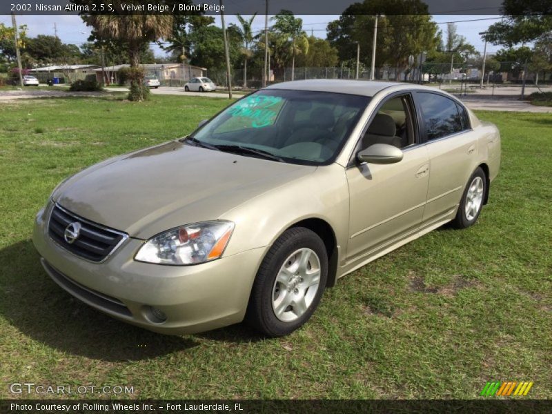 Velvet Beige / Blond Beige 2002 Nissan Altima 2.5 S