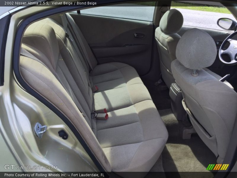 Velvet Beige / Blond Beige 2002 Nissan Altima 2.5 S