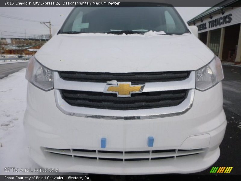 Designer White / Medium Pewter 2015 Chevrolet City Express LS
