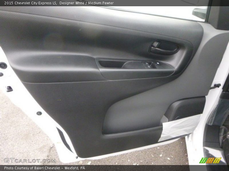 Designer White / Medium Pewter 2015 Chevrolet City Express LS
