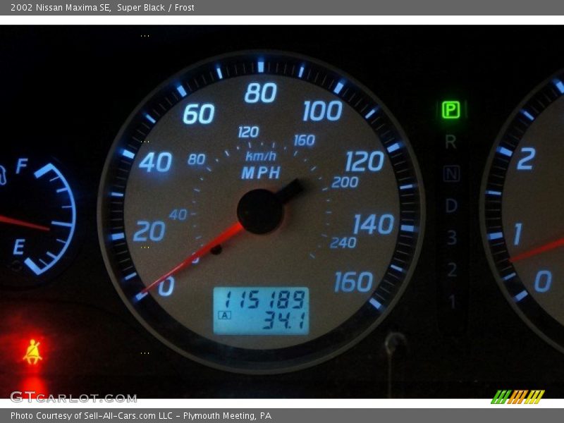 Super Black / Frost 2002 Nissan Maxima SE