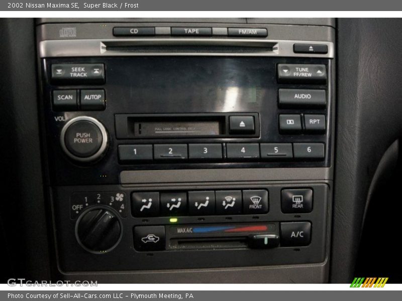 Super Black / Frost 2002 Nissan Maxima SE