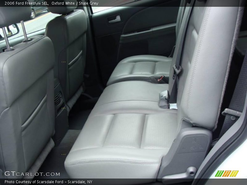 Oxford White / Shale Grey 2006 Ford Freestyle SEL