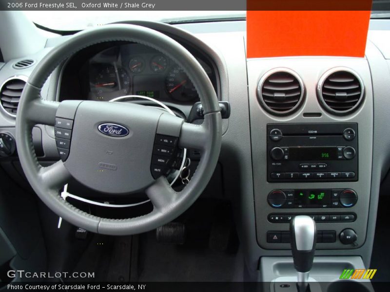 Oxford White / Shale Grey 2006 Ford Freestyle SEL