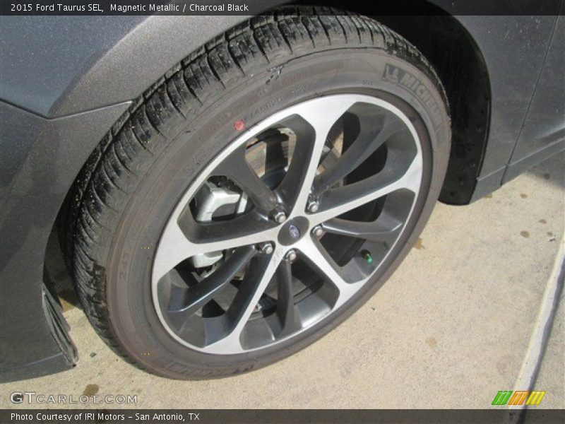 Magnetic Metallic / Charcoal Black 2015 Ford Taurus SEL